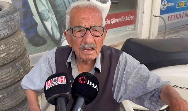 Mahsur kalan yaşlı adamı polisler sırtında taşıdı