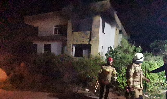 Metruk bina alevlere teslim oldu