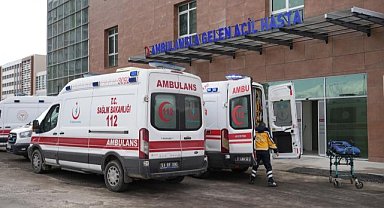 Niğde’de kontrolden çıkan otomobil takla attı! Sürücü hayatını kaybetti 3 kişi yaralandı