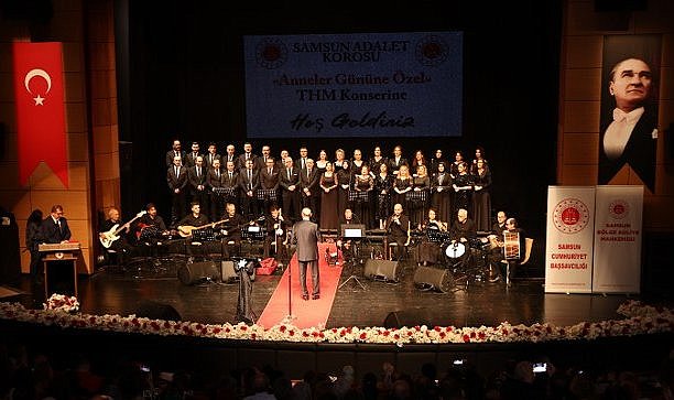 Samsun Adalet Korosundan Anneler Günü Özel Konseri