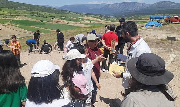 Samsun Oymaağaç Höyüğü’nde öğrenciler kazı yaptı