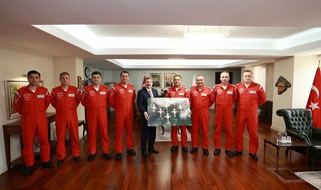 SOLOTÜRK ve Türk Yıldızlarından Samsun Valisi Orhan Tavlı'ya ziyaret