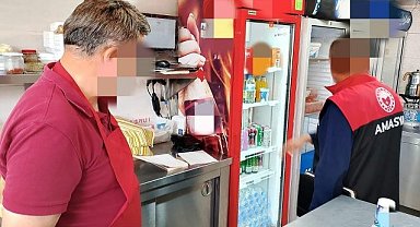 Tavuk dönerciler sınıfta kaldı! Milyonlarca lira ceza yağdı