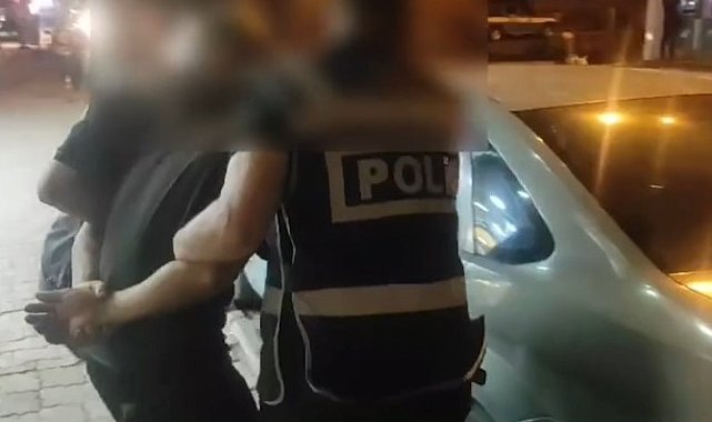 Trafikte tartıştığı kişiye tabanca gösteren şahıs yakalandı