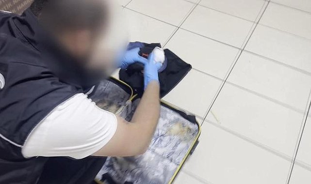 Uyuşturucu dolu valiz Hektor'a takıldı! Cezaevine gönderildi