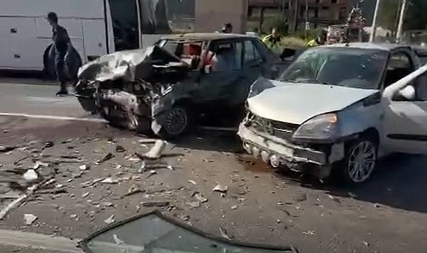 Yalova’da korkunç kaza! Zincirleme kazada çok sayıda yaralı var