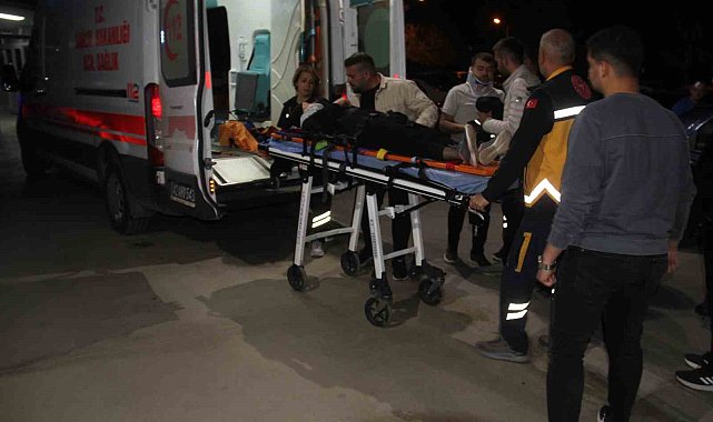 Yayalara çarpan motosikletli kaçtı: 3 yaralı