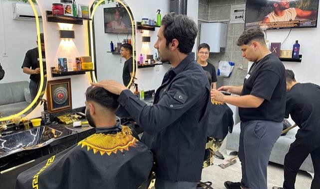 Berberler Kurban Bayramı'na dükkanda sabahlayıp girdiler