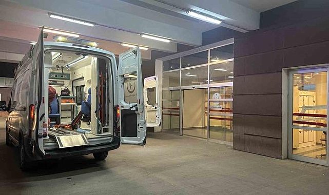 Çöp atma meselesi iki esnaf arasında döner bıçaklı kavgaya dönüştü