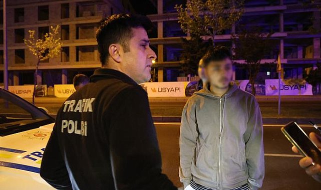 Hem alkollüydü hem de ehliyetsiz! Yakalanınca suçu babasına attı