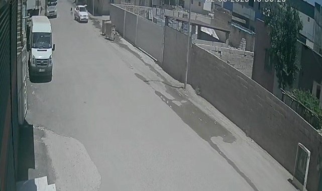 Küçük çocuğa çarpan vicdansız sürücü olay yerinden kaçtı