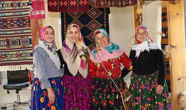 Samsun'da 6 asırlık halı ve kilim dokumacılığı geleceğe taşınıyor