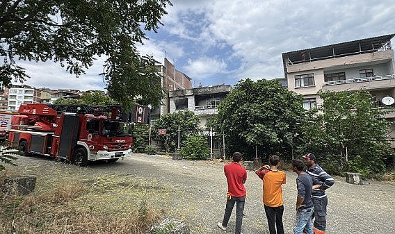 Samsun’da yangın! 3 kişi dumandan etkilendi