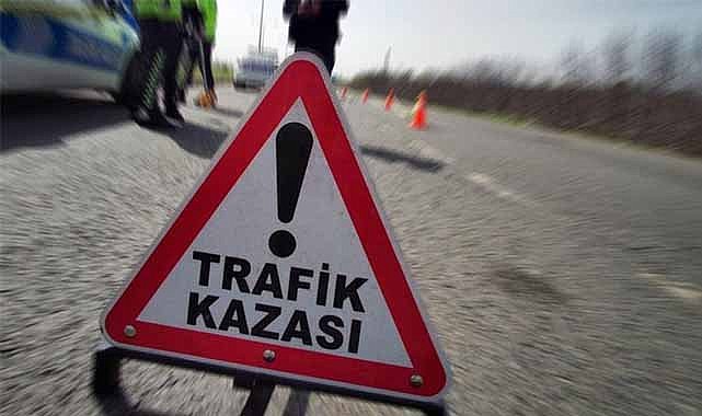 4 yaşındaki çocuk minibüsün altında kaldı!