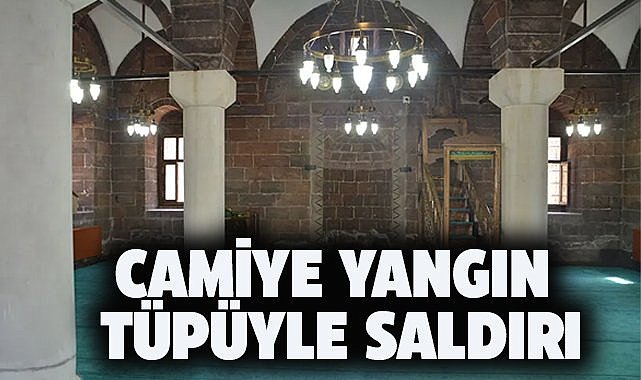 Camiye yangın tüpüyle saldırdılar