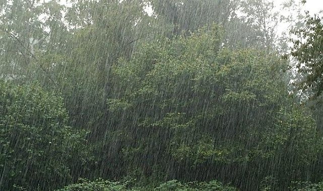 Doğu Karadeniz'de sağanak alarmı: 6 il için kuvvetli yağış uyarısı