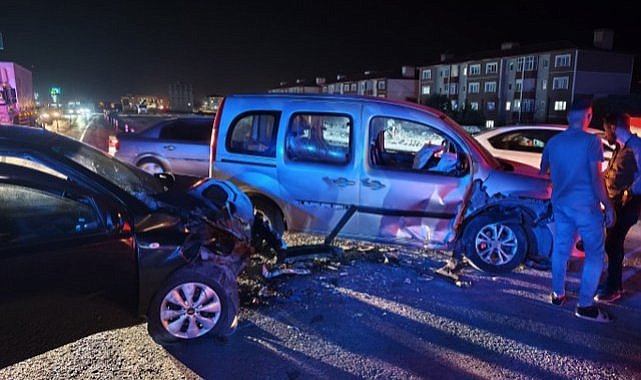 Feci kaza! 6’sı çocuk 14 kişi yaralandı