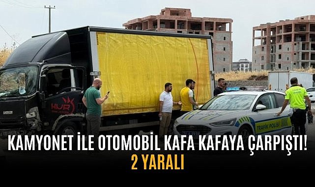 Kamyonet ile otomobil kafa kafaya çarpıştı! 2 yaralı