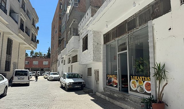 Pencereden atlayan kız çocuğu hayata tutundu