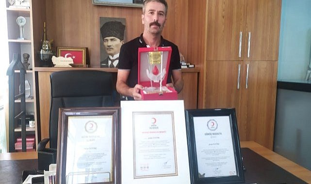 Samsun'da  Şevket Öztürk, 70 kez kan bağışlayarak örnek oldu
