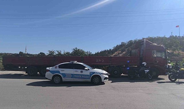 Tırın çarptığı yaya hayatını kaybetti