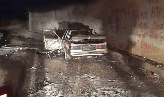 Alevlere teslim olan forklift ve otomobil kullanılmaz hale geldi