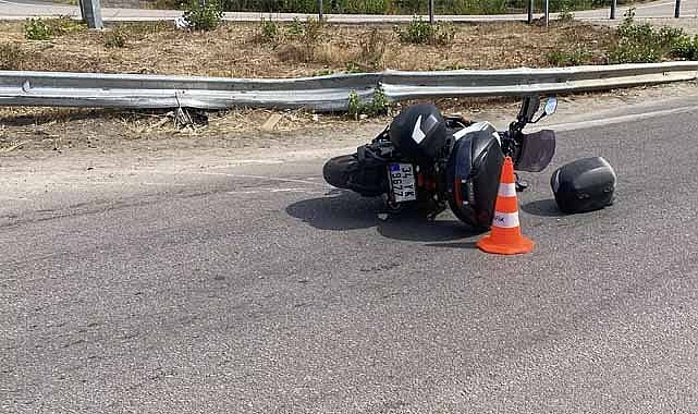 Aydınlatma direğine çarpan motosikletin sürücüsü öldü