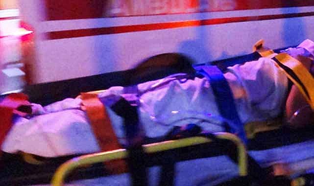 Bir çocuk caminin üst katından düşerek yaralandı