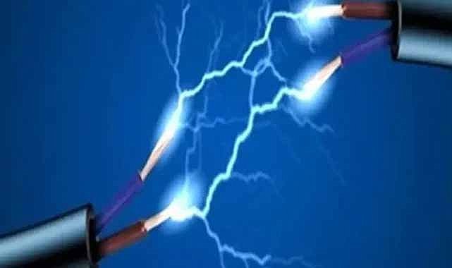 Elektrik akımına kapılan genç öldü