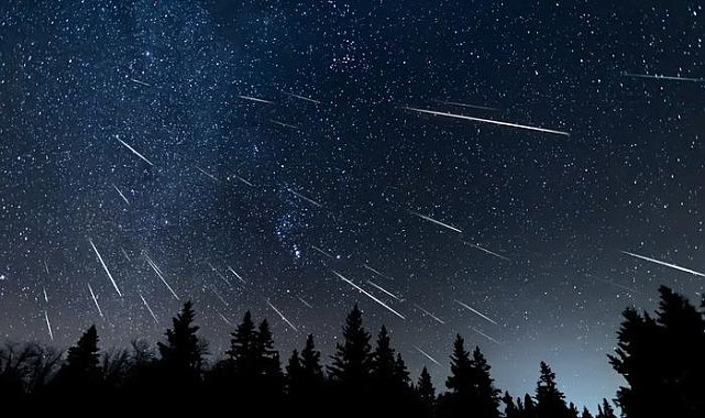 Gökyüzünde eşsiz manzara: Sakarya, Erzincan, Kayseri... Perseid meteor yağmuru nefes kesti
