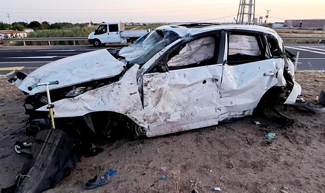 Gurbetçi ailenin otomobili takla attı! 1 ölü, 4 yaralı