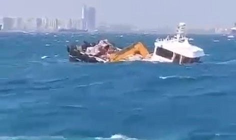 İstanbul'da kuvvetli fırtınada bir gemi battı! 4 kişi kurtarıldı