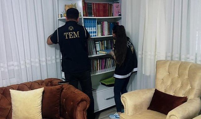 Terör örgütü 'Hizb ut-Tahrir'e operasyon! Ele geçirilenler dikkat çekti