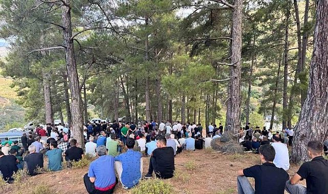 Antalya'da kazada hayatını kaybeden çocuk toprağa verildi
