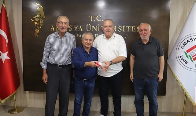 Azmetti! 65 yaşında üniversiteli oldu