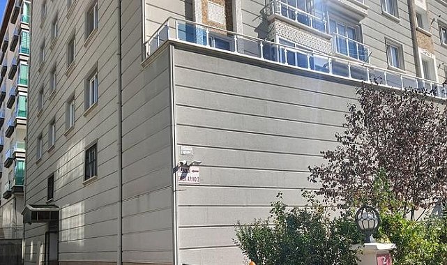 Boşanma aşamasındaki eşinin sevgilisini bıçaklayarak öldüren zanlı gözaltına alındı