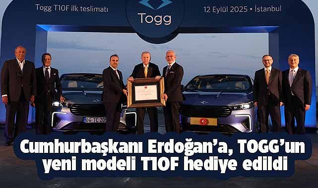 Cumhurbaşkanı Recep Tayyip  Erdoğan'a, TOGG'un yeni modeli T10F hediye edildi