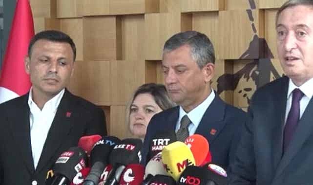 DEM Parti CHP Genel Başkanı Özel'i ziyaret etti