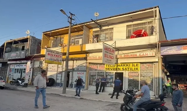 Esnaf, dükkanının balkonunda ölü bulundu