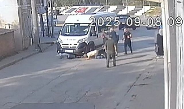 İşçi servisi, anne ve 7 yaşındaki oğluna çarptı