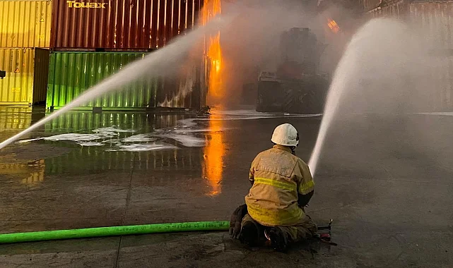 İzmir İtfaiyesi, Aliağa'da büyük felaketin önüne geçti