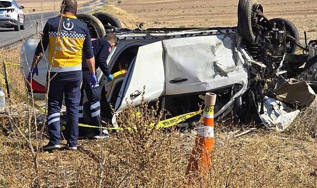 Korkunç kaza! Otomobil takla attı, 3 kişi vefat etti 2 kişi yaralandı