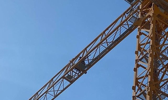 Kule vincinde intihar girişimi