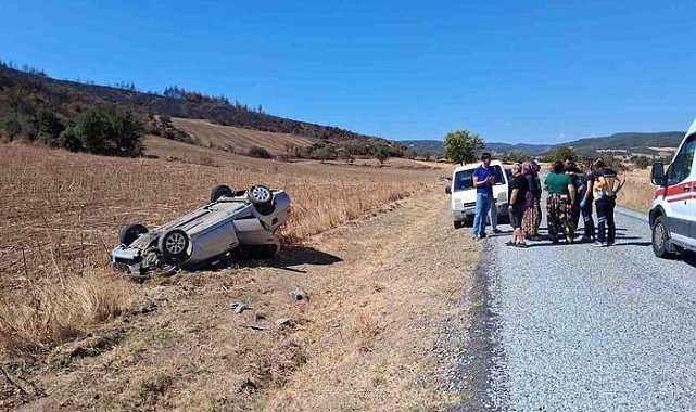 Otomobil tarlaya uçtu: İki yaralı