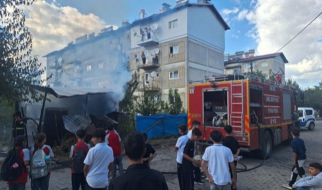 Tandırda unutulan köz yangın çıkardı