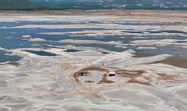 Tarihte böylesi görülmemişti!  İzmir'den gelen görüntüler felaket…