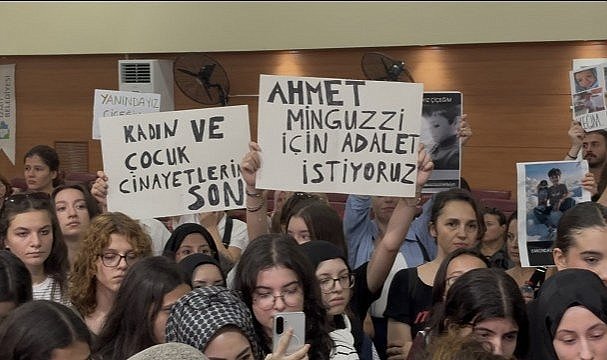 Yasemin Minguzzi, çocuklarını kaybeden ailelerle buluştu