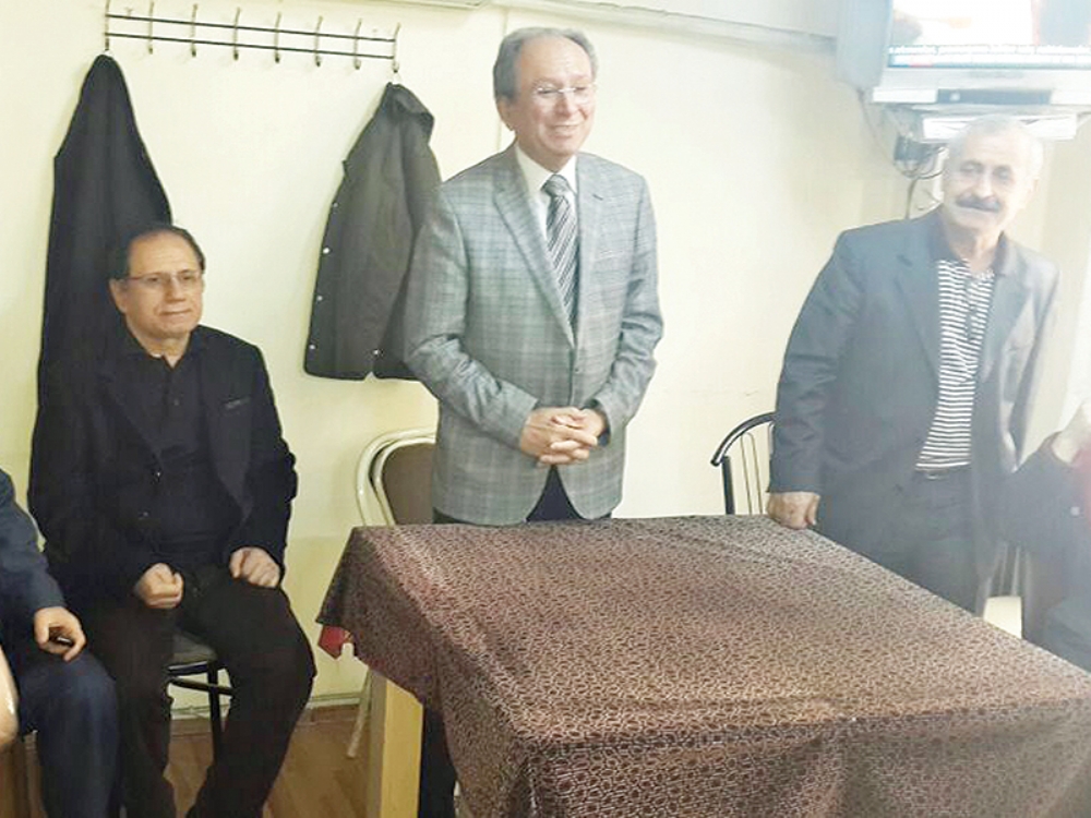 Burma Emeklilere Şiirle Seslendi