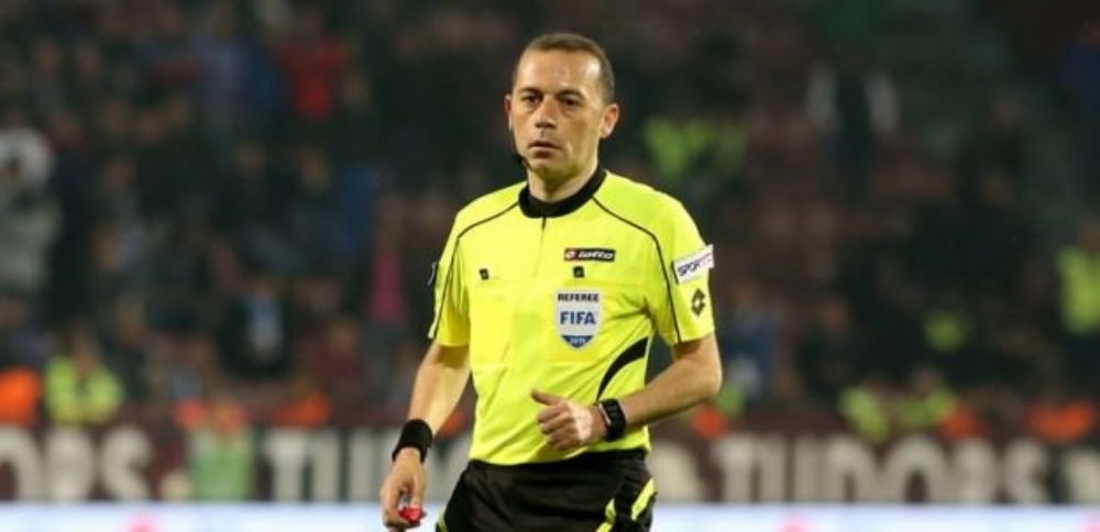 Devler Ligi Finali Cüneyt Çakır'ın!