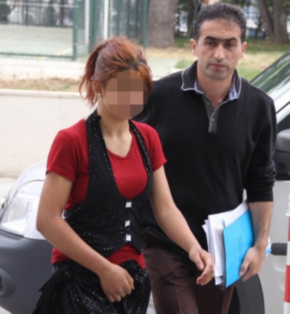 Evden Bilezik Çalan Kız Yakalandı